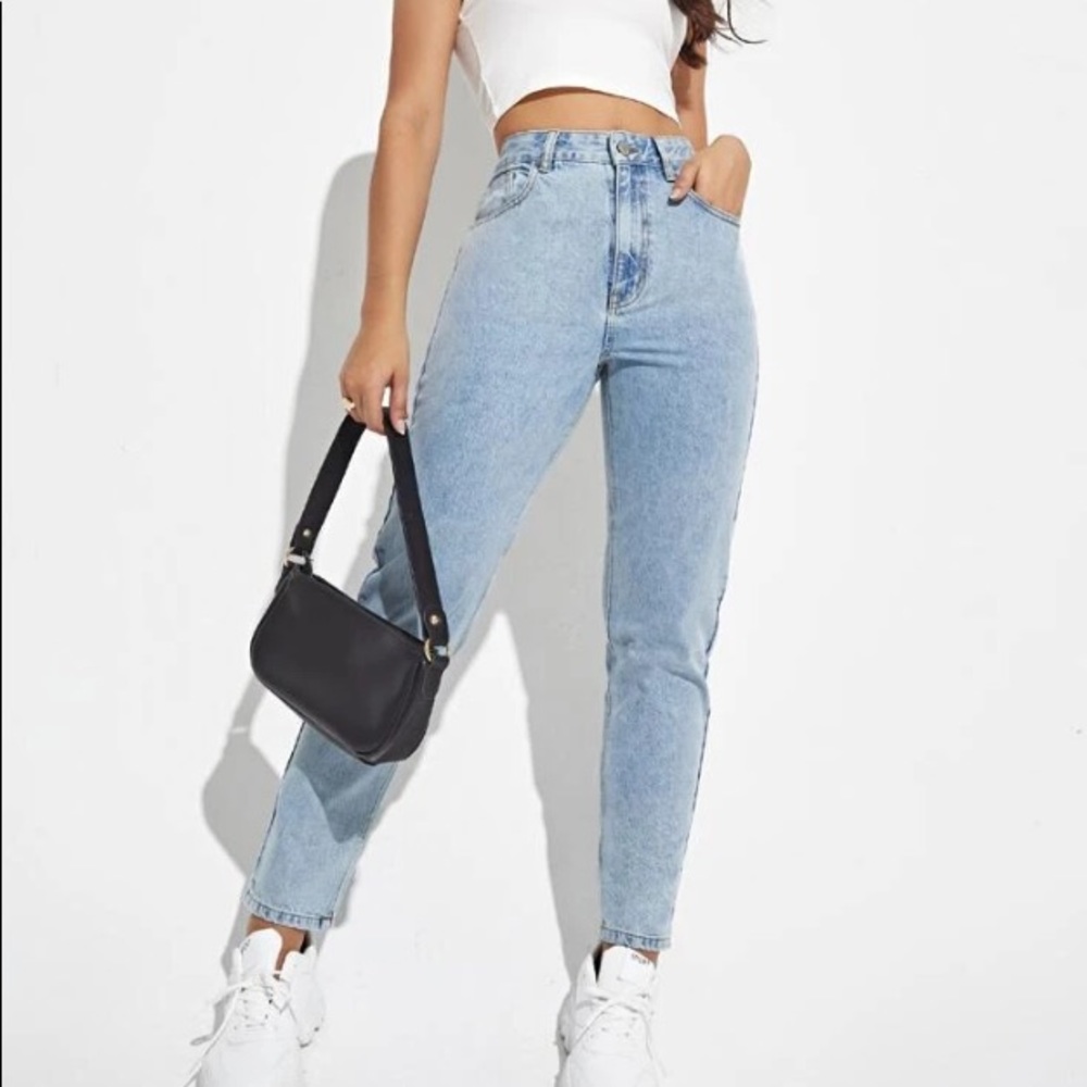 NEW Mom Fit Jeans